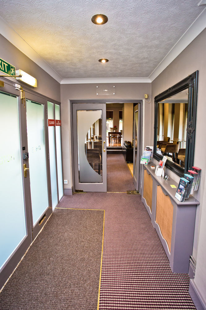 Wards & Restaurant Hotel 3*